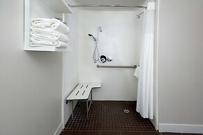 Hampton Inn & Suites Clinton - I-26