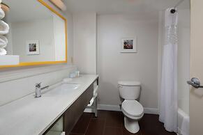 Hampton Inn & Suites Clinton - I-26