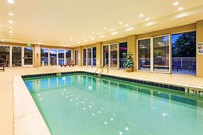 Hampton Inn & Suites Clinton - I-26