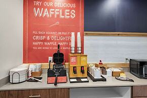 Hampton Inn & Suites Pensacola I-10 N at Univ. Town Plaza