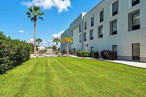 Hampton Inn & Suites Pensacola I-10 N at Univ. Town Plaza