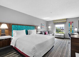 Hampton Inn & Suites Pensacola I-10 N at Univ. Town Plaza