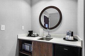 Hampton Inn & Suites Pensacola I-10 N at Univ. Town Plaza