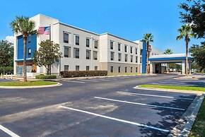 Hampton Inn & Suites Pensacola I-10 N at Univ. Town Plaza