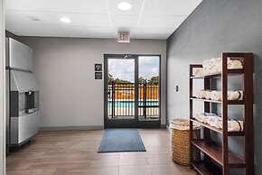 Hampton Inn & Suites Pensacola I-10 N at Univ. Town Plaza