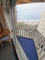 City Hotel