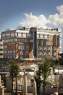 City Hotel