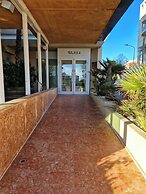 City Hotel