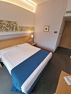 City Hotel