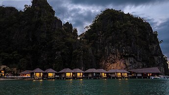 Lagen Island Resort