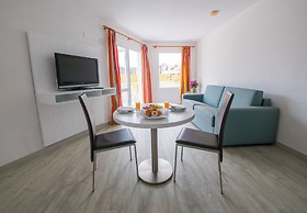 Checkin Bungalows Atlantida