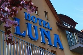 Hotel Luna