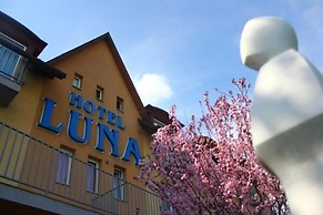 Hotel Luna