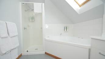 ASURE Christchurch Classic Motel & Apartments