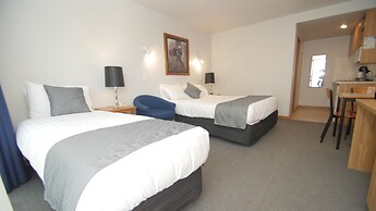 ASURE Christchurch Classic Motel & Apartments