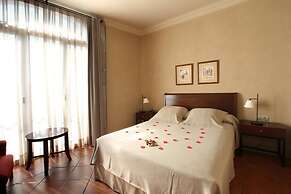 Bremon Boutique Hotel by Duquessa Hotels Collection