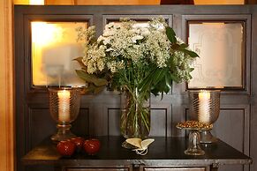 Bremon Boutique Hotel by Duquessa Hotels Collection