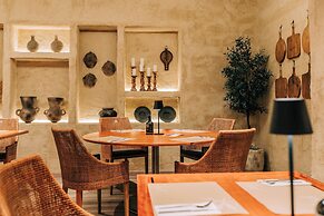Gran Claustre Boutique Hotel
