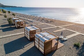 Amada Colossos Resort