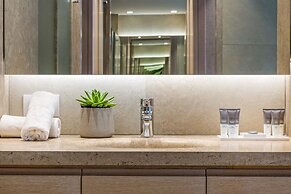 Amada Colossos Resort