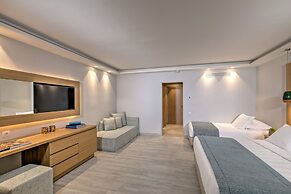 Amada Colossos Resort