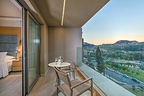 Amada Colossos Resort