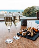 Amada Colossos Resort