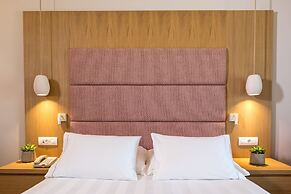 Amada Colossos Resort