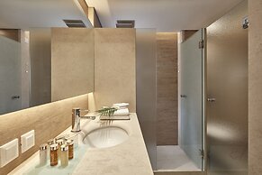 Amada Colossos Resort