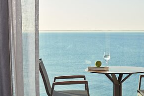 Amada Colossos Resort