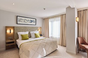 Aragon House