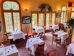 Auberge Alpine Inn