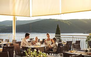 Hotel & Casa Valamar Sanfior