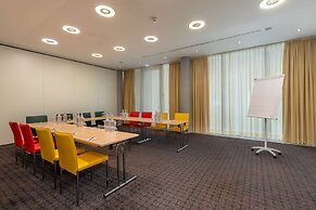 DoubleTree by Hilton Frankfurt Niederrad
