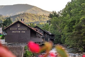 Historic Rocky Waters Inn, A Small Luxury Hotel