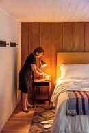 Historic Rocky Waters Inn, A Small Luxury Hotel