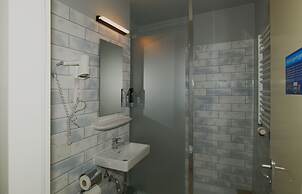 a&o München Hackerbrücke