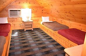 Pilgrim Inn & Cottages