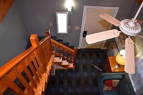 Pilgrim Inn & Cottages