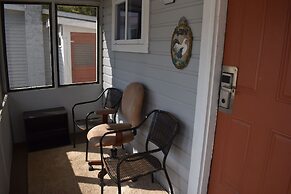 Pilgrim Inn & Cottages