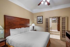 Best Western Plus Monica Royale Inn & Suites