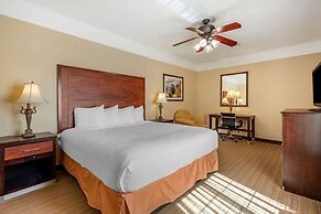 Best Western Plus Monica Royale Inn & Suites