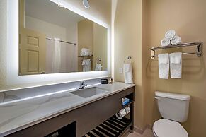 Best Western Plus Monica Royale Inn & Suites