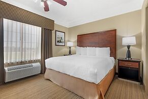 Best Western Plus Monica Royale Inn & Suites