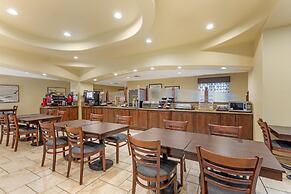 Best Western Plus Monica Royale Inn & Suites