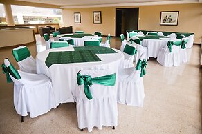 Costa Rica Tennis Club & Hotel