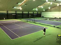 Costa Rica Tennis Club & Hotel