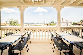 Hotel Carducci 76