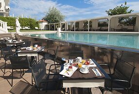 Hotel Carducci 76