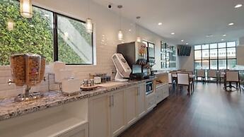 Best Western Woodland Hills Inn